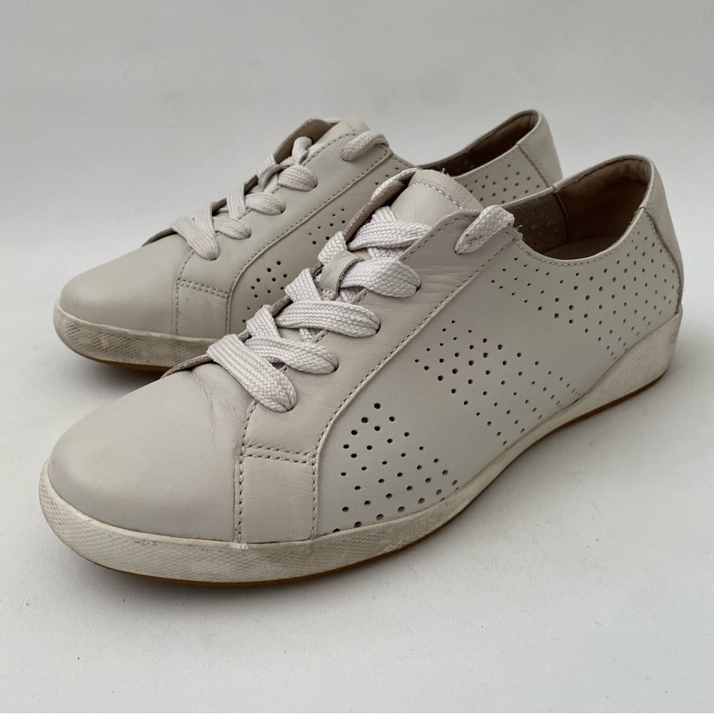 Dansko Off White Leather Sneakers Low Top Trainers Women’s Comfort Shoes 9.5/40